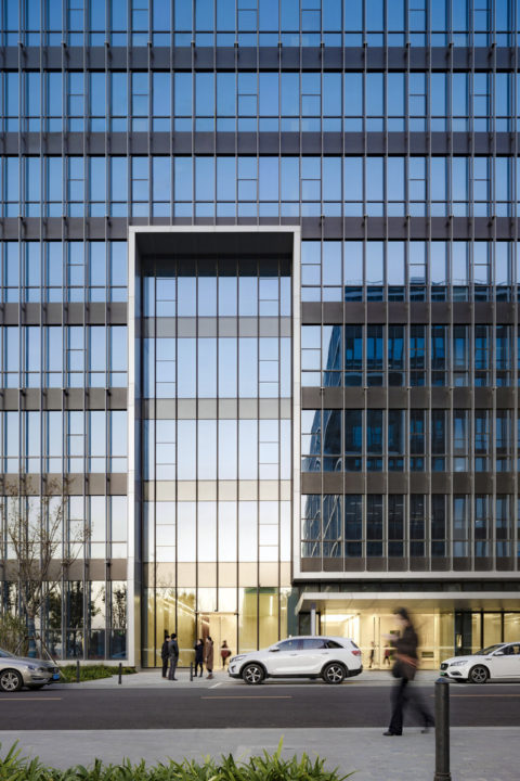 Ennead 1701 Lingang Pujiang IHC 01 Final Ext Photo 0074 medium