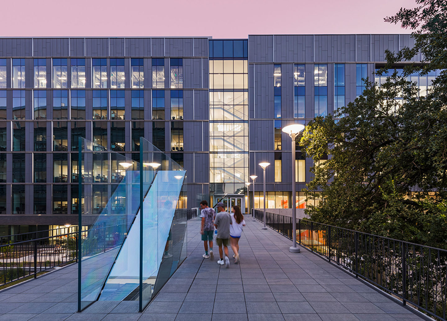 The University of Texas at Austin Gary L. Thomas Energy… ennead